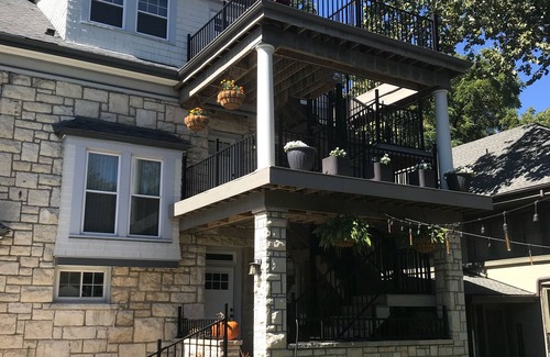 Central Hyde Park Apartment | Hyde Park Mansion Loft 2 Bed 2 Bath Kitchen