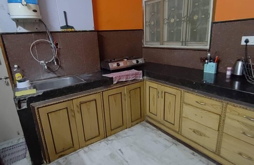 Ameerpet Apartment | Hyderabad Serenity Retreat - 3 Bdrm Apartment