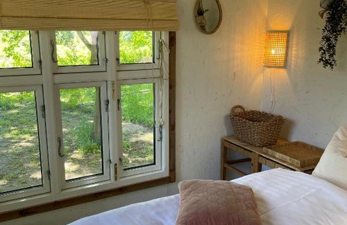 Stenstrup Cabin | Hyggelig country Lodge