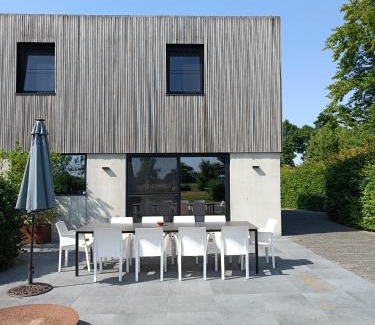 Arendonk House | HYTTA