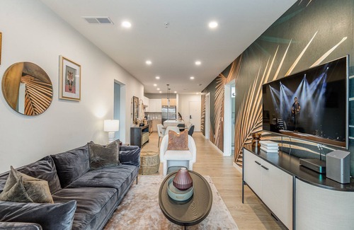 The Gulch House | Hyve - Tempo - 2 Units - Walk to Broadway