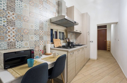Naples City Centre Apartment | I Colori del Golfo Home in Naples' Historic Center