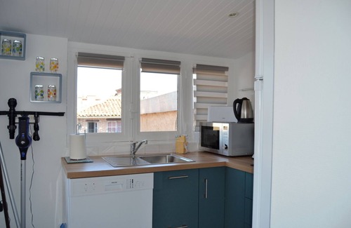 Albi Apartment | "I jazz the colors in Albi", 2 bedroom apartment, right in the center of ALBI
