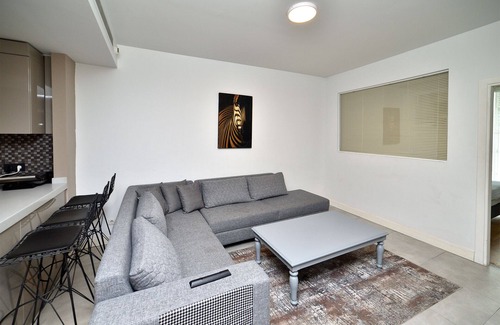Gumussuyu Mahallesi Apartment | İstiklal Street Taksim Square Lux Apartment in PETEK Residence.