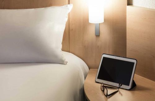 Downtown Angers Hotel | ibis Angers Centre Chateau