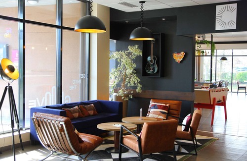 Beauvais Hotel | ibis Beauvais Aeroport