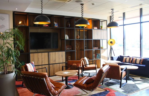 Beauvais Hotel | ibis Beauvais Aeroport
