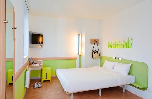 Herouville-Saint-Clair Hotel | ibis budget Caen Hérouville