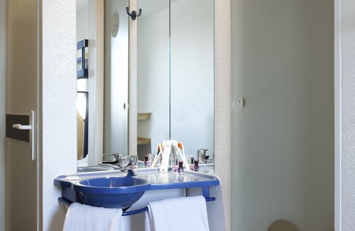 Chevilly-Larue Hotel | ibis budget Orly Chevilly Tram 7