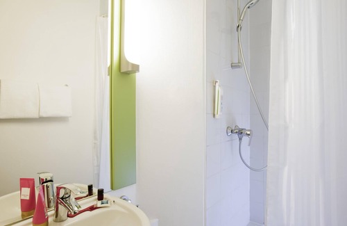 Pontault-Combault Hotel | ibis budget Pontault Combault RN4 Marne la Vallée