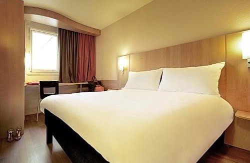 Etampes Hotel | ibis Etampes