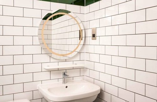 Queen's Gate House | ibis Styles London Gloucester Road