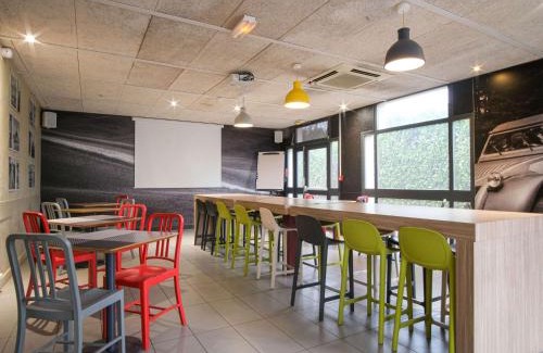 Blagnac Hotel | ibis Toulouse Aeroport
