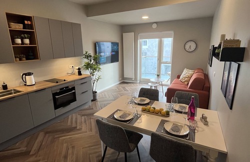 Hliðar Apartment | ICELAND SJF APARTMENTS -301 Free parking Downton Reykjavík