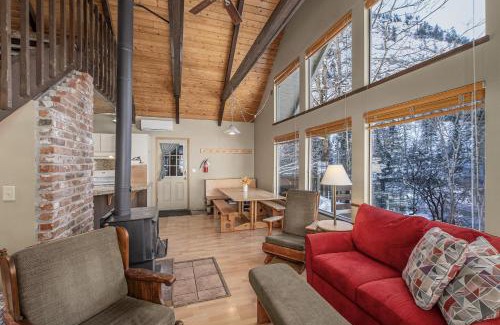 Leavenworth House | Icicle Chalet cabin
