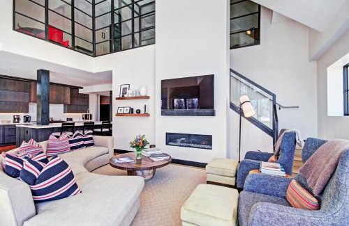 Vail Apartment | Iconic 5 Bedroom Penthouse at the Ritz-Carlton
