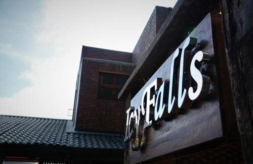 Ohiya Hotel | Icy Falls - Ohiya