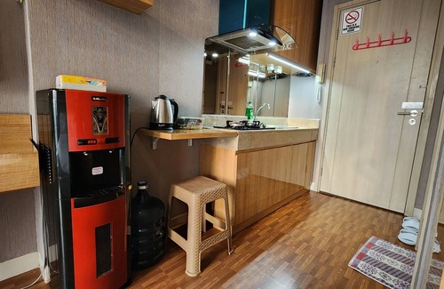 Old Jakarta Apartment | Studio17 @Elpis Kemayoran Free Netflix Disney WeTV