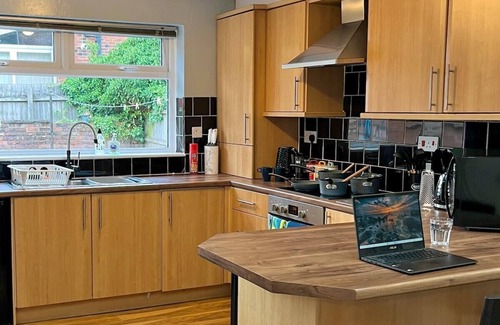Farington House | Ideal 3-bedroom home to stay in Leyland