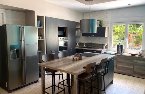 L'Isle-sur-la-Sorgue Villa | IDEAL FAMILY: VILLA WITH SWIMMING POOL - PROVENCE