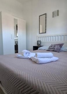 San Isidro House | Ideal for Families-Children's Play Area, Terrace, BBQ, WiFi
