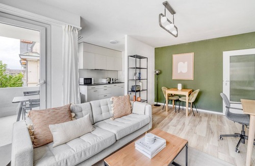 Iselin Apartment | Ideal Iselin 2 Room w/Storage, 1min to Local Market, by Blueground