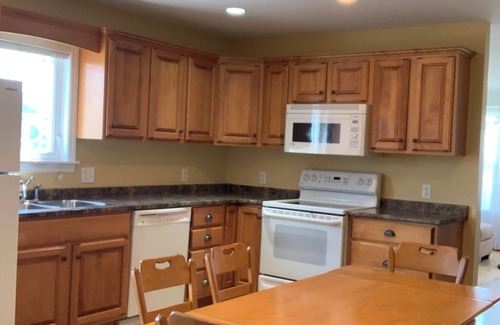 Stratford House | Ideal Location! 5 mins to Downtown Charlottetown, Tea Hill Beach, 2 Golf Courses