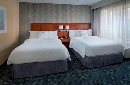 Foxboro Hotel | Ideal Mix of Comfort and Value! Near Wrentham Village Premium Outlets