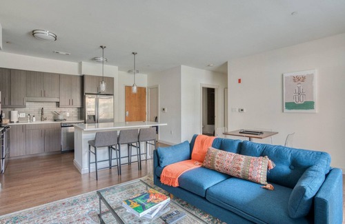 Waltham Apartment | Ideal Waltham 2BR w/Gym & W/D, near Restaurants, by Blueground