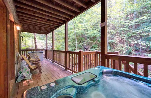 Black Bear Falls House | Idle Days
