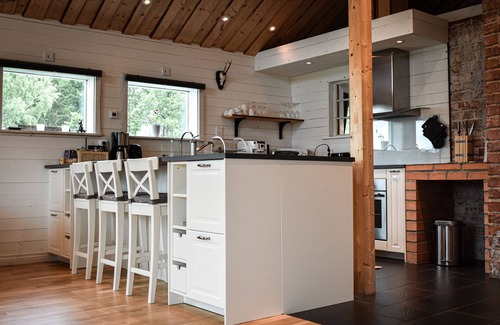 Flen Municipality Resort | Idrottsgården lakeside accommodation and events