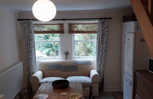 Kilcreggan Cottage | Idyllic cottage in peaceful rural location! Perfect for hikers and cyclists!