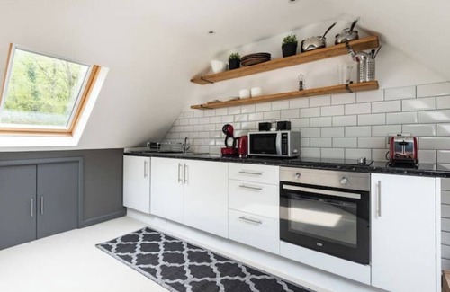 Woolbeding Cottage | Idyllic Cottage in the heart of The South Downs