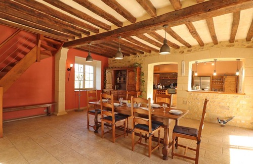 Le Pin-la-Garenne Cottage | Idyllic Country Home: Spa, Garden & Family-Friendly Amenities in Le Perche