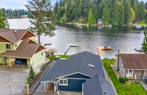 Three Lakes House | Idyllic Lakeside Getaway - Hidden Gem