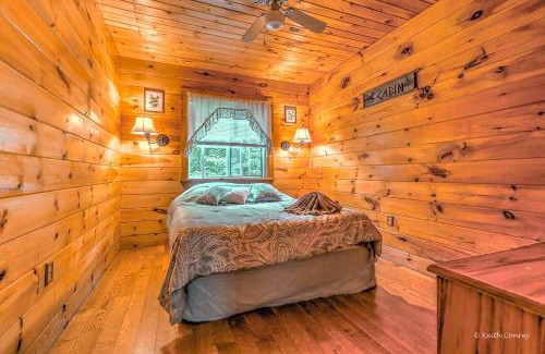 Canadensis House | Idyllic Log Cabin Rental with a Porch in the Poconos of Pennsylvania