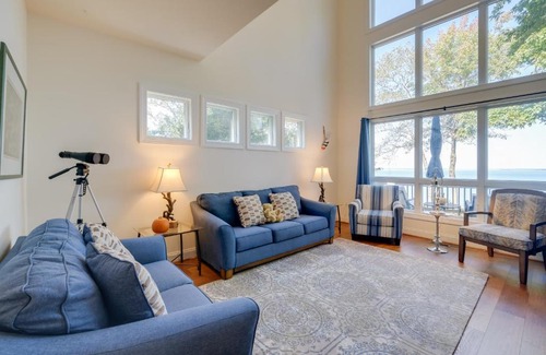 Montross House | Idyllic Montross Vacation Rental Home with Views