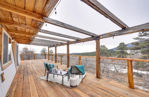 Beulah House | Idyllic Rye Cabin Deck with Mountain Views!