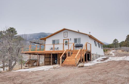 Beulah House | Idyllic Rye Cabin Deck with Mountain Views!