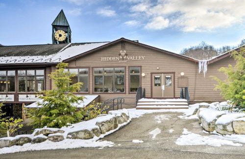 Hidden Valley Apartment | Idyllic Somerset Condo Ski, Hike and Relax!