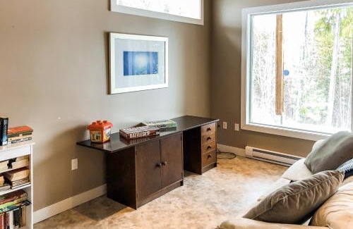 Christina Lake House | IKES Retreat