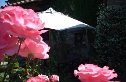 Montegabbione House | IL CASALE GRANDE (CHARME, SUN & NATURE ON UMBRIAN HILLS) Fascinating villa with park & swimming pool, nearby "La Scarzuola", oasis of beauty–weekly & w/e rents all year