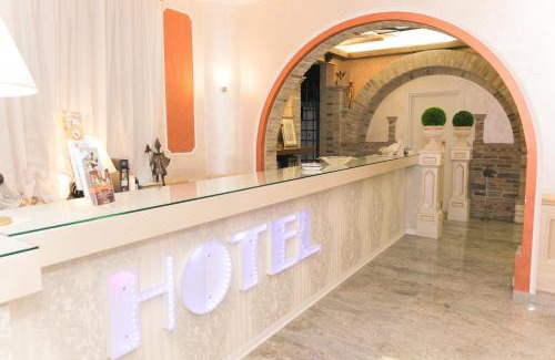 Piane d'Archi-Quadroni Hotel | Il Castello di Perano