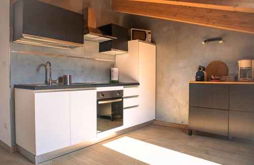 Druento Apartment | Il Ciliegio Relax & Wellness, apartment surrounded by greenery