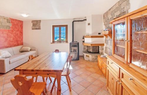 Verceia House | Il ciliegio sul lago