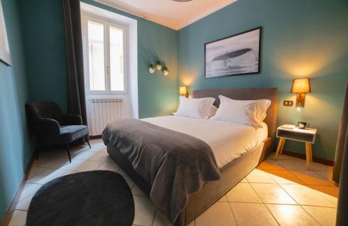 Fiumelatte Apartment | Il Cortiletto FREE TAXI from to train station