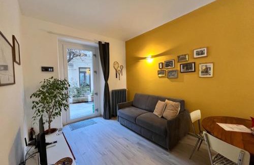 Vanchiglia Apartment | Il cortiletto sotto la Mole