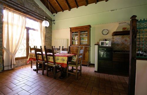 Castelnuovo di Garfagnana House | Il Nido - Private villa with pool and jacuzzi