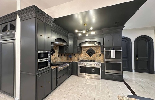 Niagara County House | Il Palazzo Sul Lago by Sul Lago