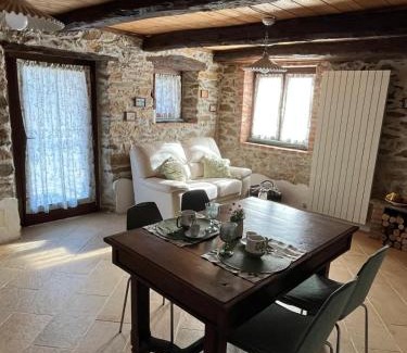 Colleretto Castelnuovo Ski Chalet | Il Rustico
